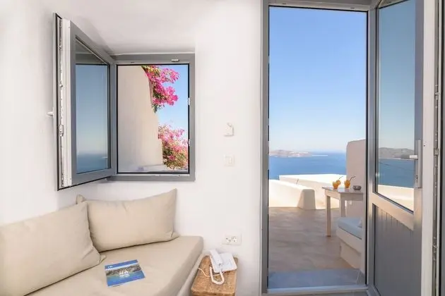 Junior Suite with Caldera View and Private Jacuzzi - A-