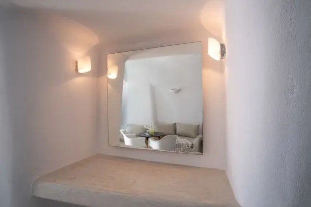 Superior Suite with Caldera View and Private Jacuzzi
