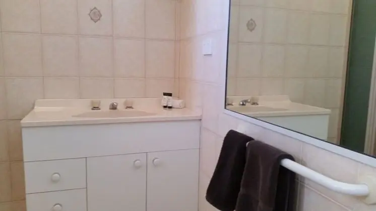 Standard Süit, Birden Çok Yatak Odası, Sigara İçilmez, Mutfak (Large 3 bedroom self cont)
