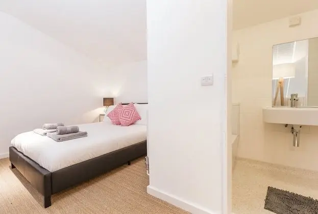 Ev (3 Bedrooms)