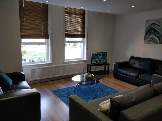 Deluxe Apart Daire, Sigara İçilmez