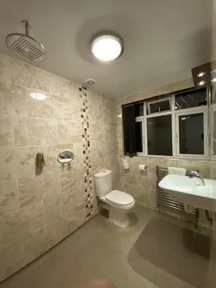 Tek Büyük Yataklı Oda, Banyolu/Duşlu