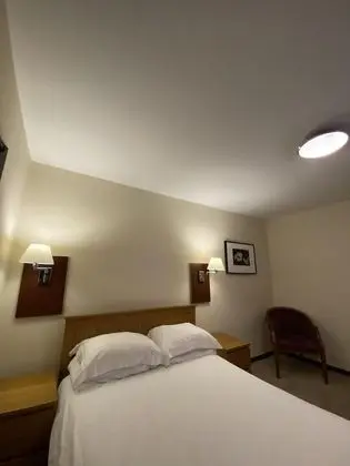 Tek Büyük Yataklı Oda, Ortak Banyo