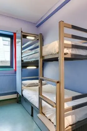 Bed in 8-10-bed Mixed Dorm, Shared Bathroom