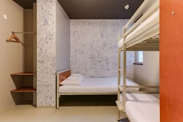 Oda, Banyolu/Duşlu (4 Bed Double and Bunk)
