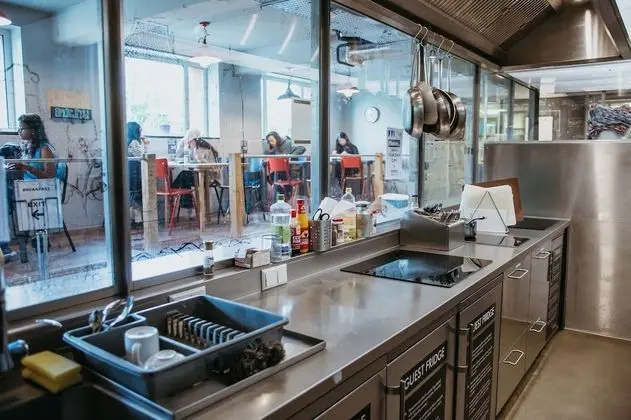 Standard Ortak Ranzalı Oda, Sadece kadınlar için, Özel Banyo (1 bed in 4-person dorm)