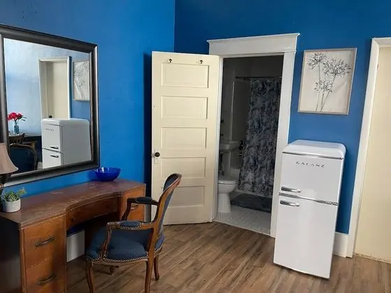 Single King Suite - Room 1
