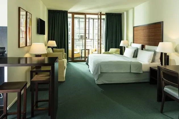 Comfort Tek Büyük veya İki Ayrı Yataklı Oda