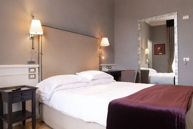 Classic Tek Büyük Yataklı Oda