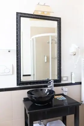 Classic Tek Büyük Yataklı Oda