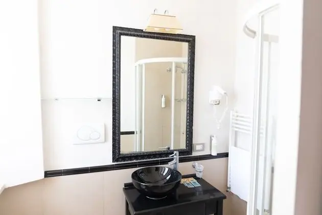 Classic Tek Büyük Yataklı Oda