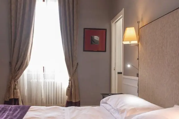 Classic Tek Büyük Yataklı Oda