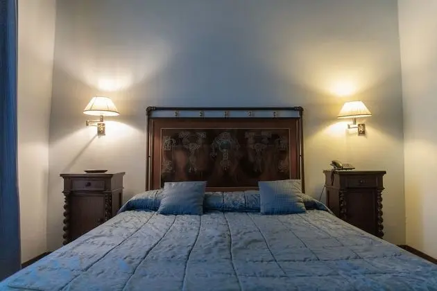 Romantic Tek Büyük Yataklı Oda