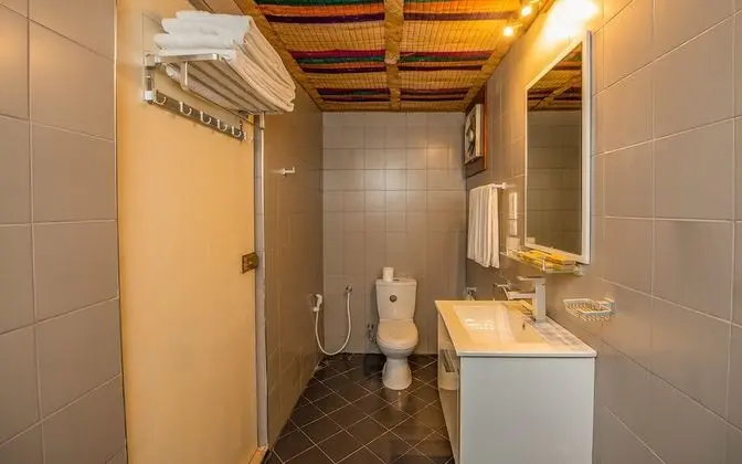 Traditional Tek Büyük Yataklı Oda, Birden Çok Yatak, Engellilere Uygun, Bahçe Manzaralı