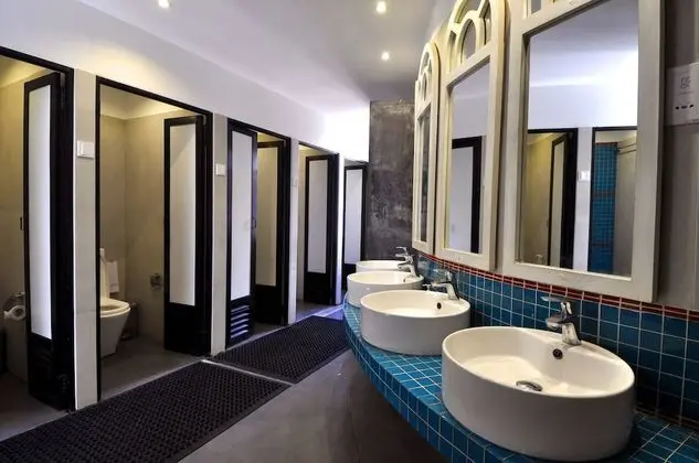 Ortak Ranzalı Oda, Sadece kadınlar için