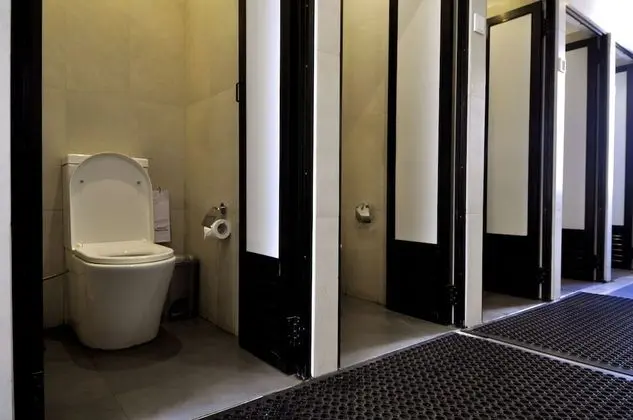 Ortak Ranzalı Oda, Sadece kadınlar için