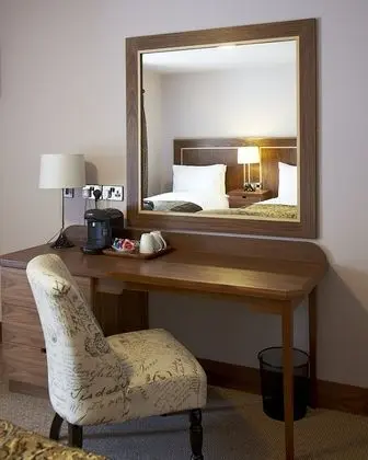 Tek Büyük Yataklı Oda (1 King Bed + 1 Single Bed)