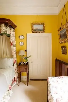 Comfort Tek Büyük Yataklı Oda, Banyolu/Duşlu, Avlu Manzaralı