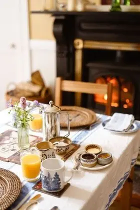 Comfort Tek Büyük Yataklı Oda, Banyolu/Duşlu, Avlu Manzaralı