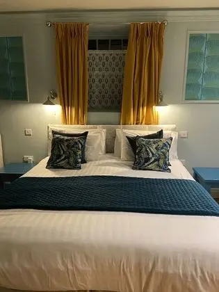 Deluxe Dört Kişilik Oda, Birden Çok Yatak