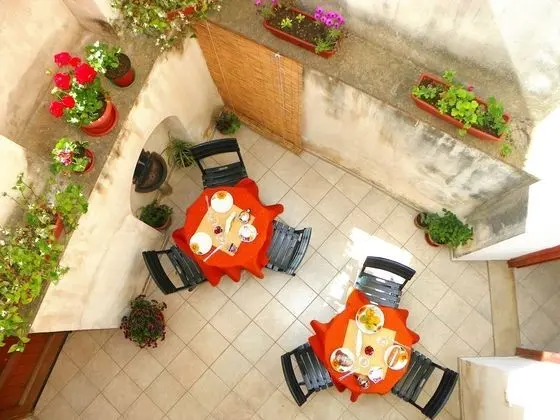 Traditional Oda, Balkon, Kule