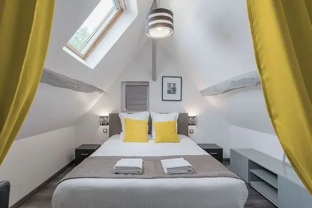 Tek Büyük Yataklı Oda (Chambre  Sous Comble)