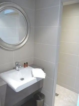 Comfort Tek Büyük Yataklı Oda, 1 Çift Kişilik veya 2 Tek Kişilik Yatak