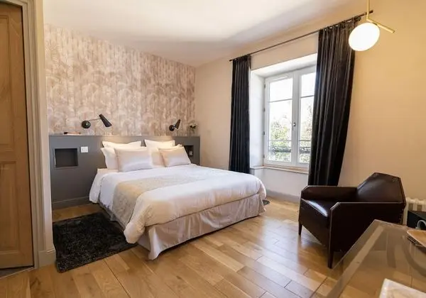 Premium Tek Büyük Yataklı Oda, Banyolu/Duşlu (Hémérocale-2e étage)