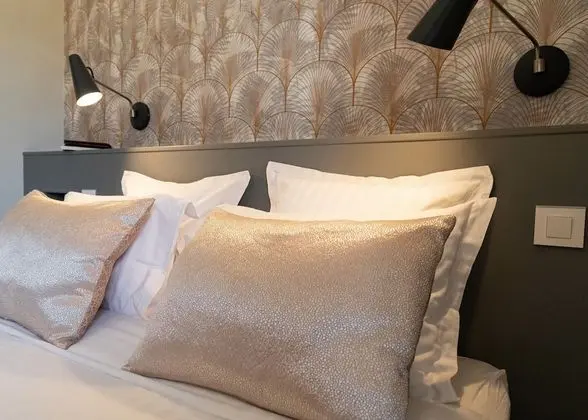Premium Tek Büyük Yataklı Oda, Banyolu/Duşlu (Hémérocale-2e étage)