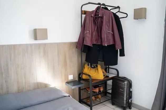 Basic Tek Büyük Yataklı Oda, 1 Çift Kişilik Yatak (Taille S)