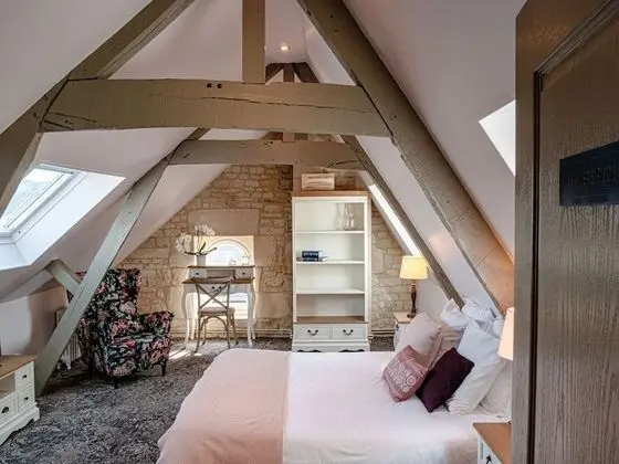 Romantic Tek Büyük Yataklı Oda, Banyolu/Duşlu (Chambre Rose)