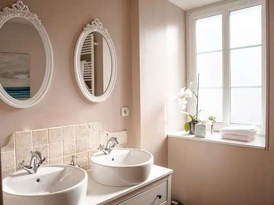 Romantic Tek Büyük Yataklı Oda, Banyolu/Duşlu (Chambre Rose)