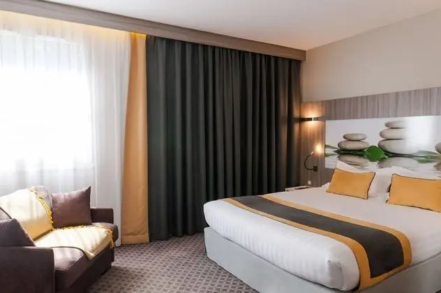 Premium Tek Büyük Yataklı Oda