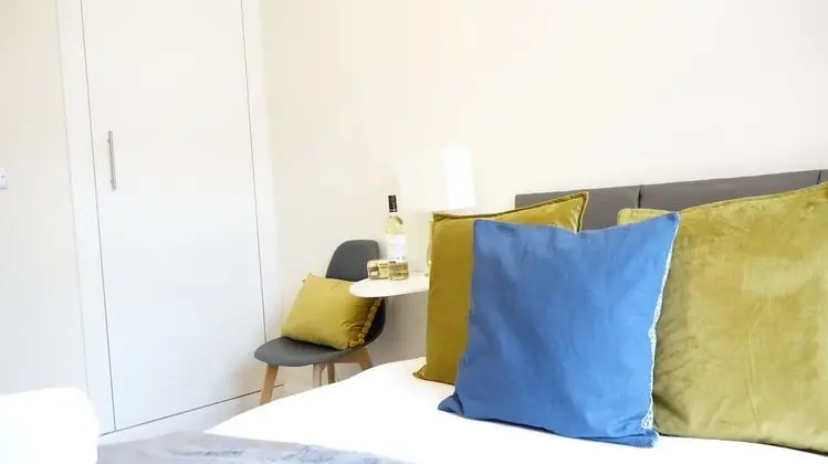 Deluxe Tek Büyük Yataklı Oda (Room 2)