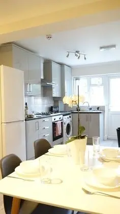 Deluxe Tek Büyük Yataklı Oda (Room 2)