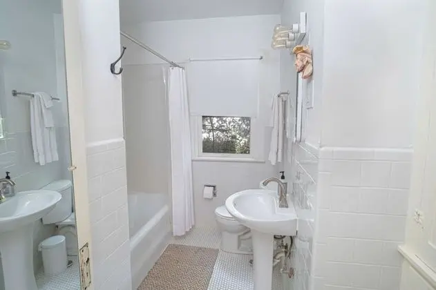 Ev (4 Bedrooms)
