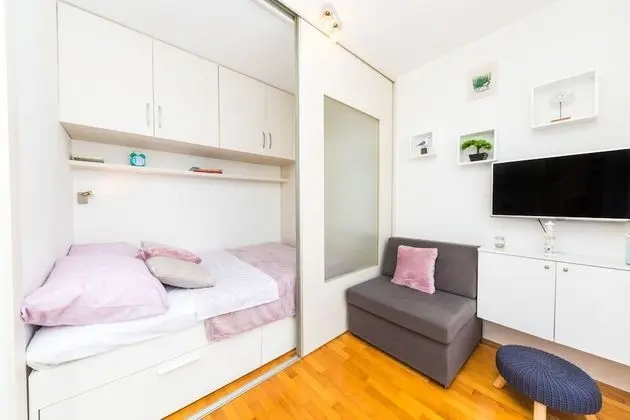 Apart Daire, 1 Büyük (Queen) Boy Yatak