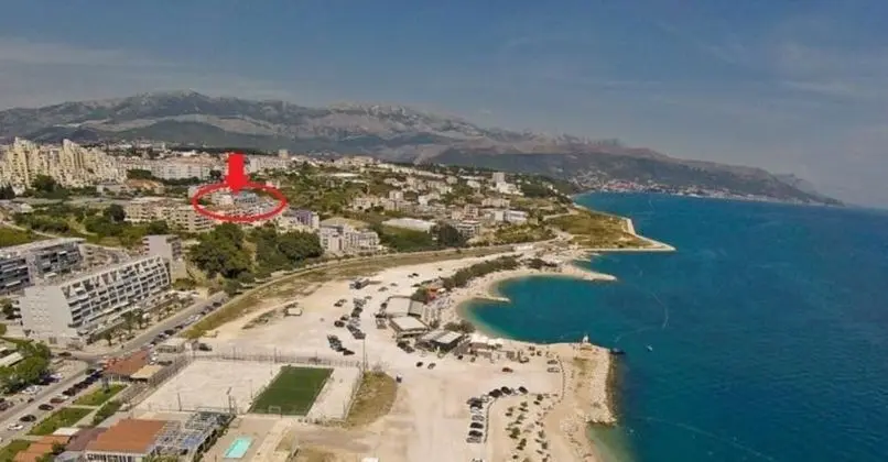 Apart Daire, 1 Büyük (Queen) Boy Yatak