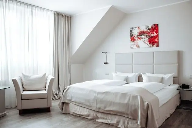 Comfort Tek Büyük Yataklı Oda
