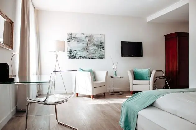 Comfort Tek Büyük Yataklı Oda