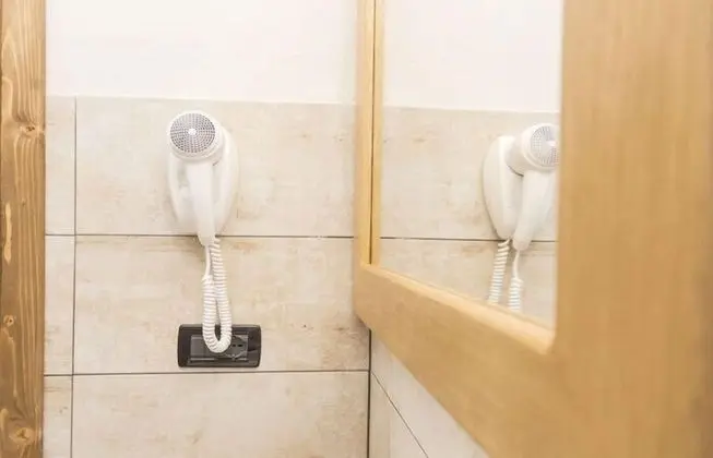 Üç Kişilik Oda, Balkon