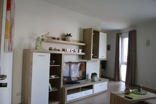 Junior Apart Daire, 1 En Büyük (King) Boy Yatak ve Çekyat, Sigara İçilmez, Banyolu/Duşlu