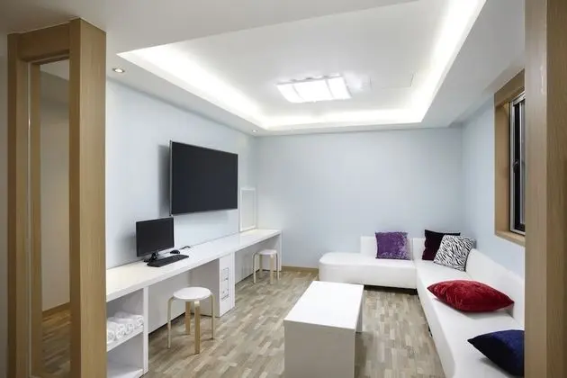 Family Pension Room