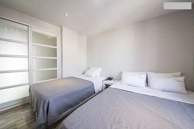 Family Pension Room