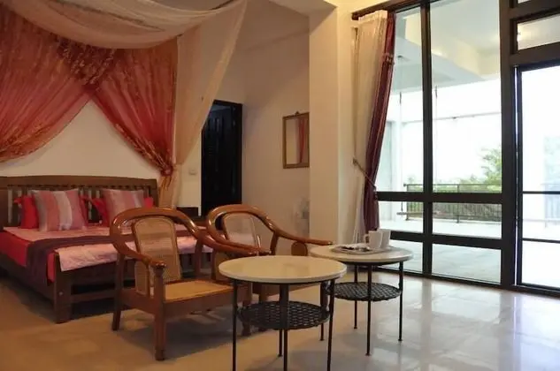 Honeymoon Tek Büyük Yataklı Oda