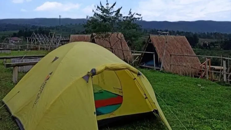 Economy Çadır, 2 Büyük (Queen) Boy Yatak, Şömine, Bahçeli