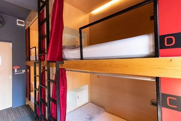 Private 4 Beds
