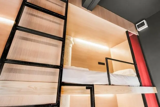 Private 8 Beds
