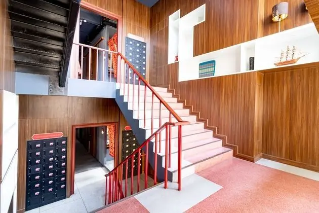 Private 8 Beds