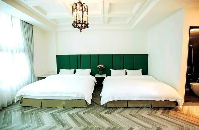 Deluxe Dört Kişilik Oda (2A)